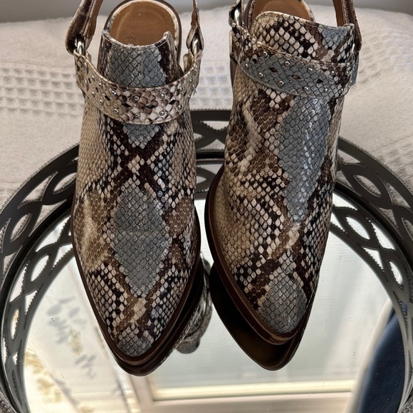 DV by Dolce Vita Snakeskin Patterned Mules - Picture 1 of 7